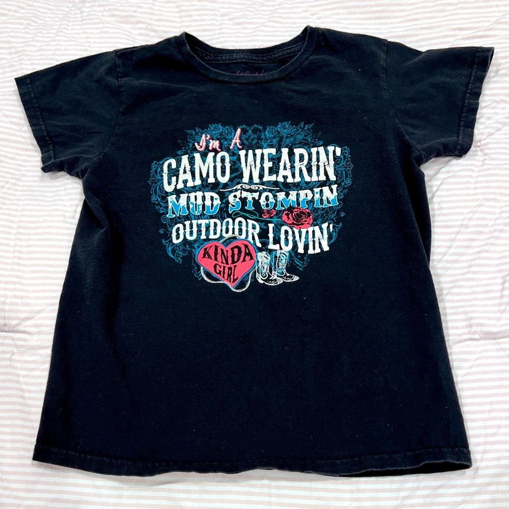 Outdoor Graphic Black Tee for Women